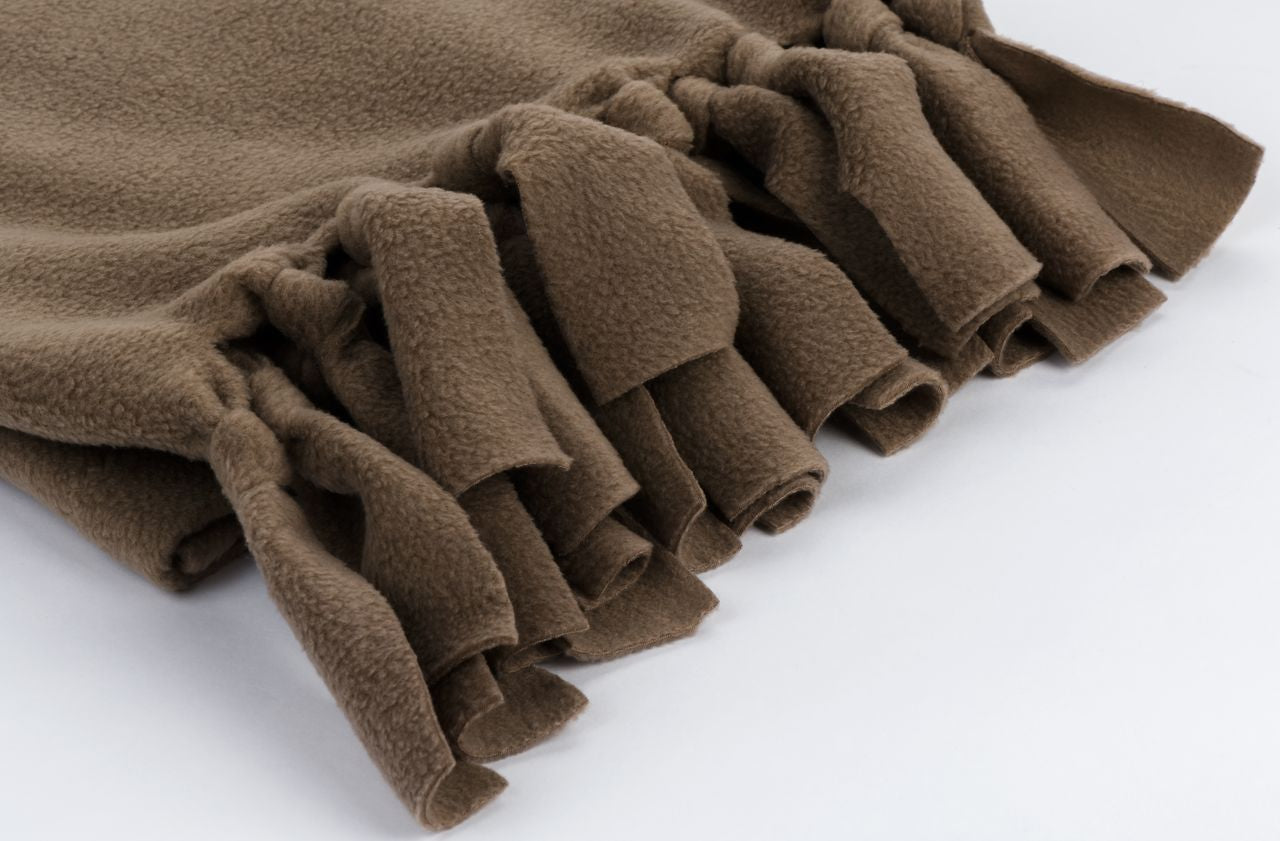 Kuscheldecke mit Buchstabe